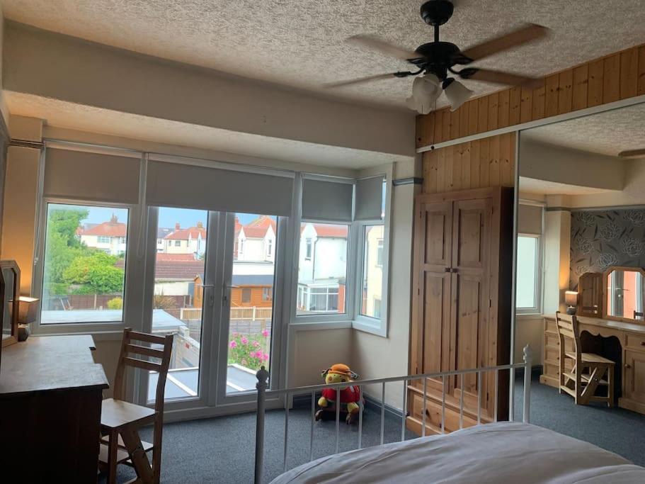 Family Holiday Home Blackpool Ngoại thất bức ảnh